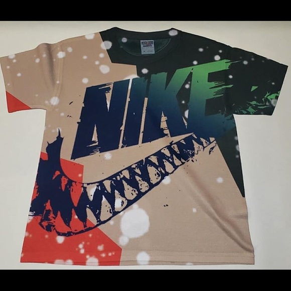 Custom t-shirt - Picture 1 of 1